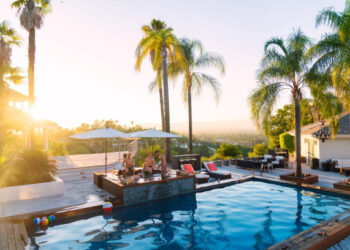 California Pools: A Dive into Golden State Aquatics