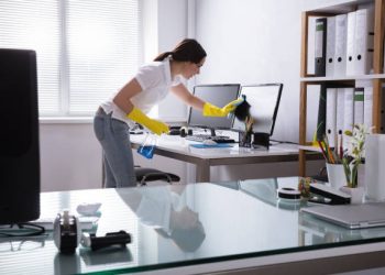 What Is Included in a Standard Office Cleaning Service?