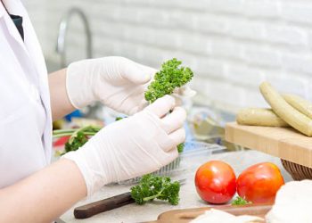 Can You Use Medical Gloves For Food Preparation?