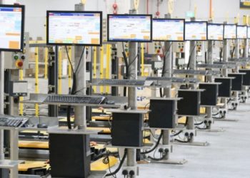 Are a Robotic Arm and a Conveyor Belt the Ultimate Automation Duo for Your Factory?