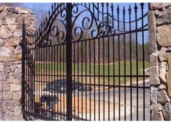 The Essential Guide to Choosing Retainer Wall Railing and Steel Fences in Birmingham AL